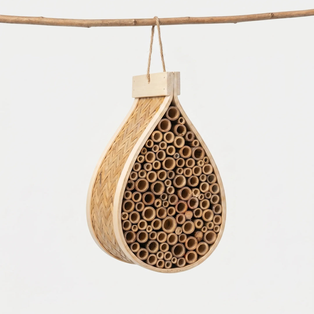 Buzzio - Hängendes Insektenhaus