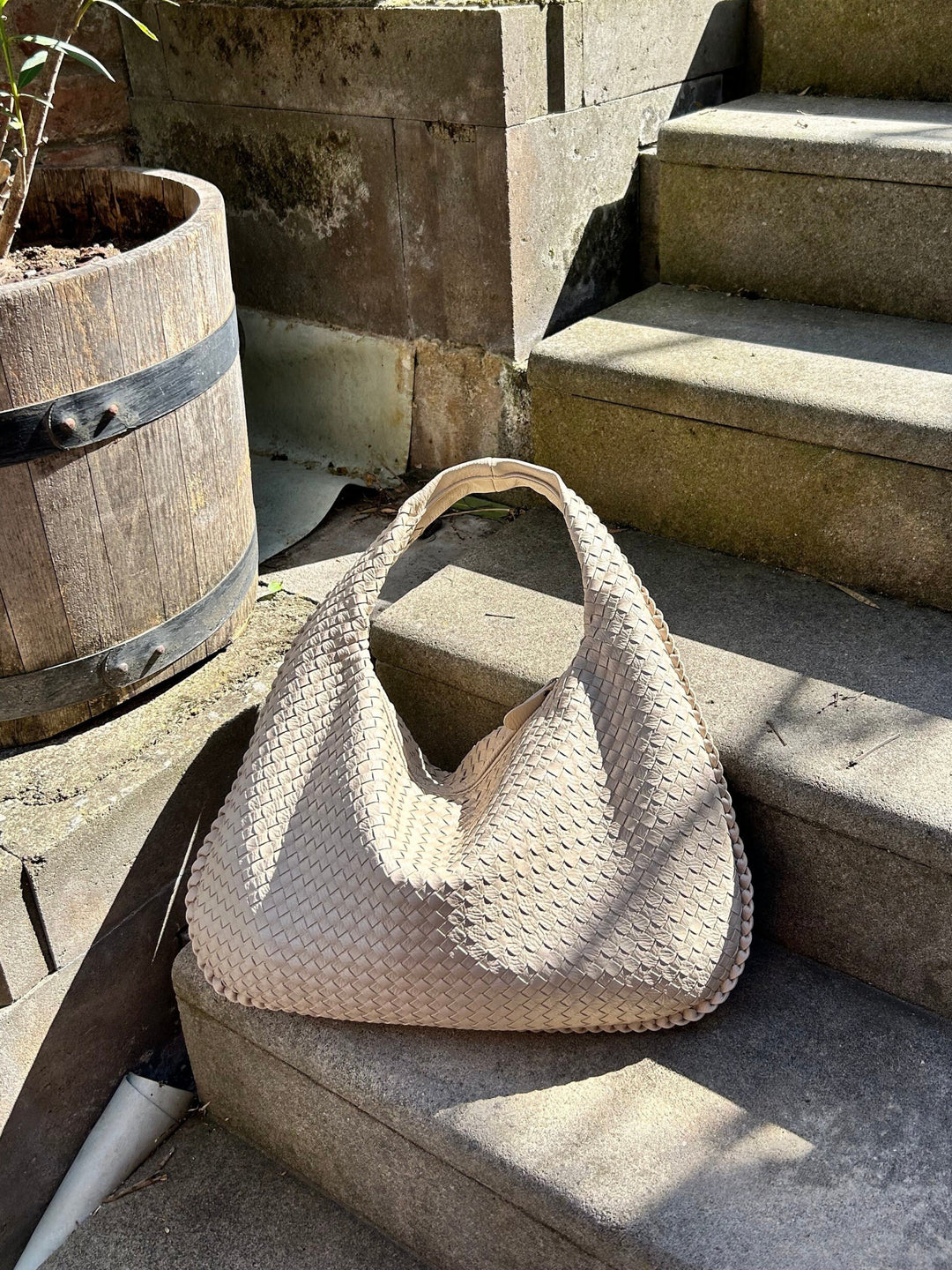 Nexira - Geräumige Schultertasche Mit Flechtmuster