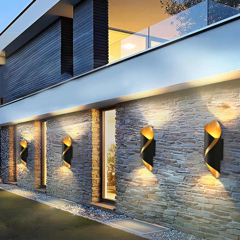 AcriGlow | Außenwandleuchte – Wasserdichtes LED-Design für Langlebigkeit Schwarz+Gold Decorique.de
