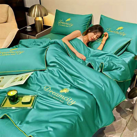 CoolDream | Atmungsaktive Eisseiden-Bettdecke Grün Decorique.de