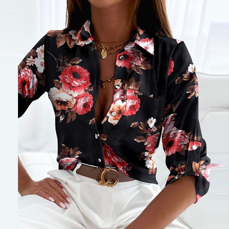 Juria | Bluse mit Kragen – Zeitlos & Vielseitig für Arbeit & Alltag Schwarze Rosenblüten Decorique.de