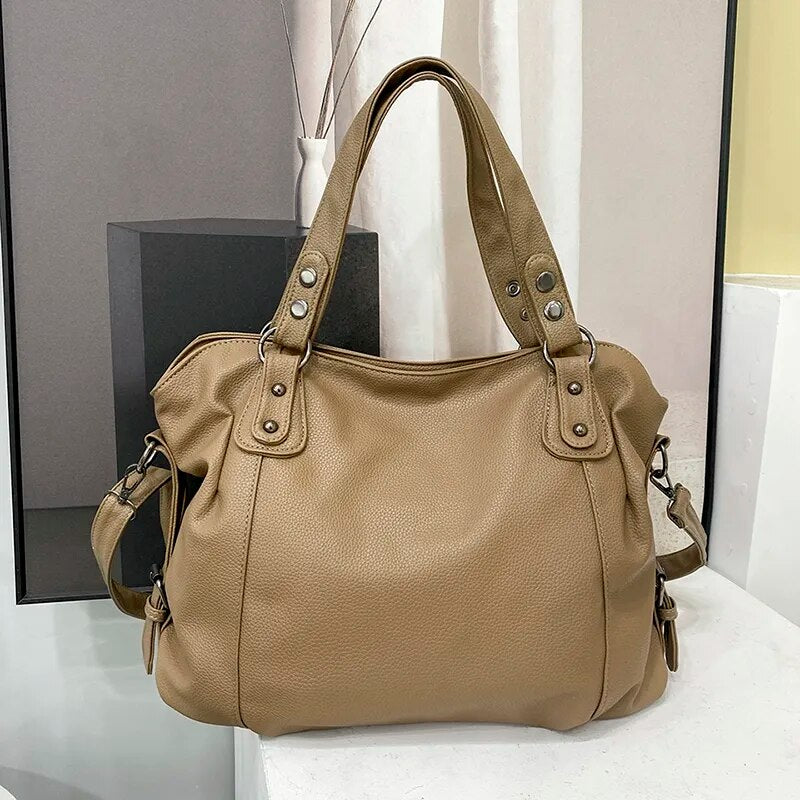 Luisa | Schultertasche – Minimalistischer Look, der jedes Outfit aufwertet Beige Decorique.de