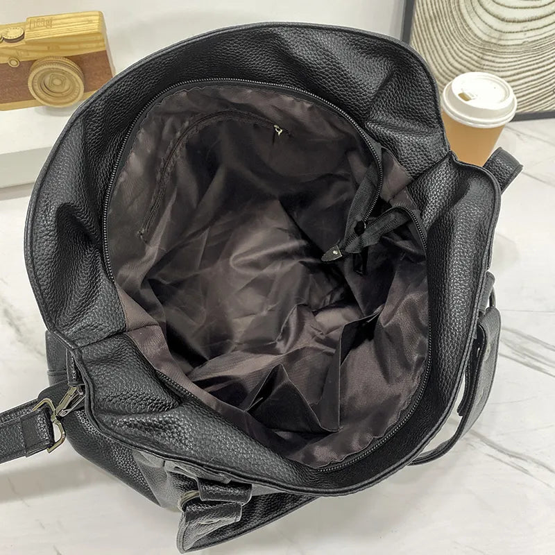 Luisa | Schultertasche – Minimalistischer Look, der jedes Outfit aufwertet Decorique.de