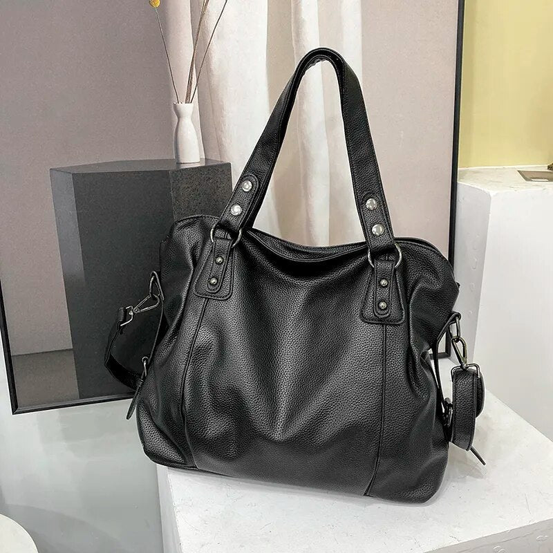 Luisa | Schultertasche – Minimalistischer Look, der jedes Outfit aufwertet Schwarz Decorique.de
