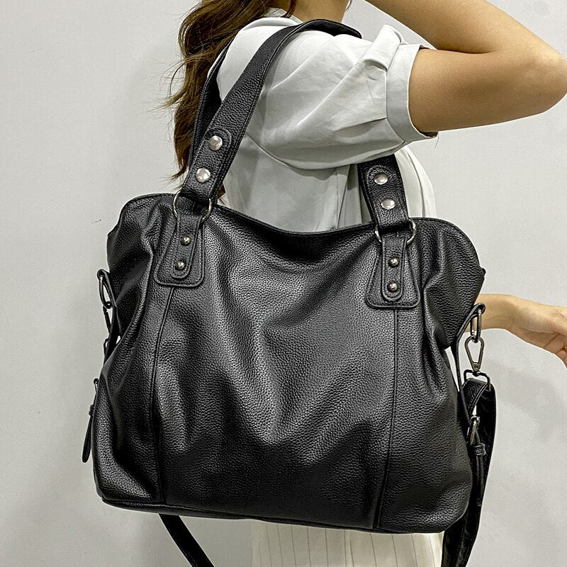 Luisa | Schultertasche – Minimalistischer Look, der jedes Outfit aufwertet Decorique.de