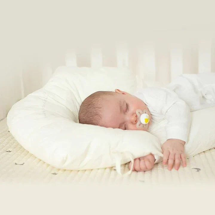 SnuggleSafe | Antibakterielles Baby-Kuschelkissen für sicheres Schlafen Decorique.de